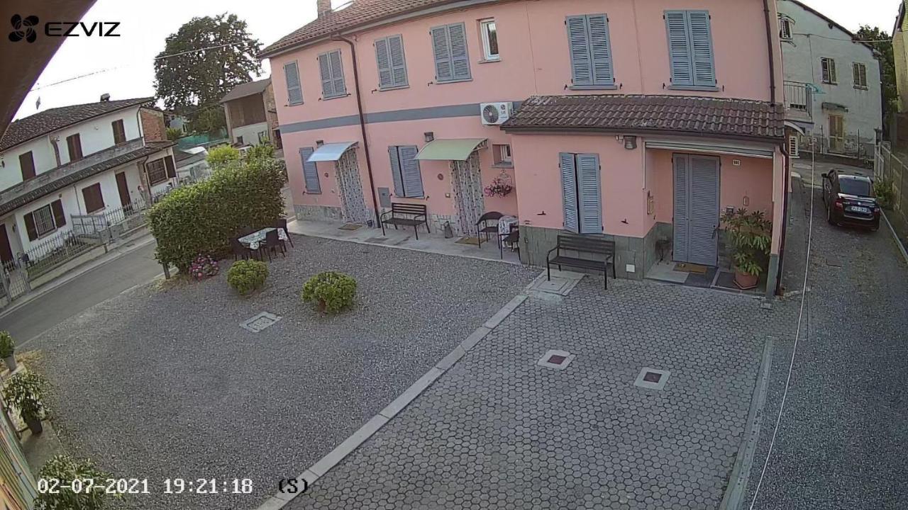 Marinella Guest House Cornale Bagian luar foto