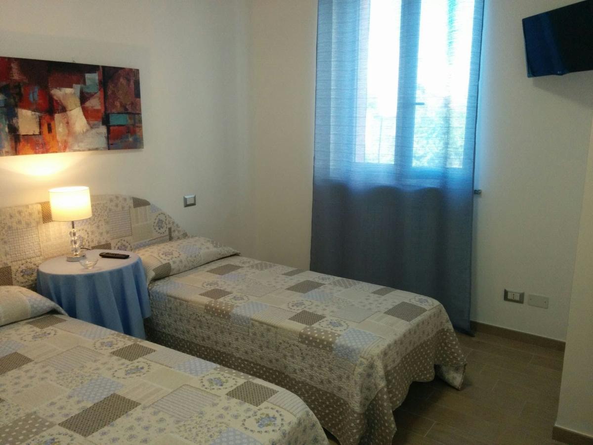 Marinella Guest House Cornale Bagian luar foto