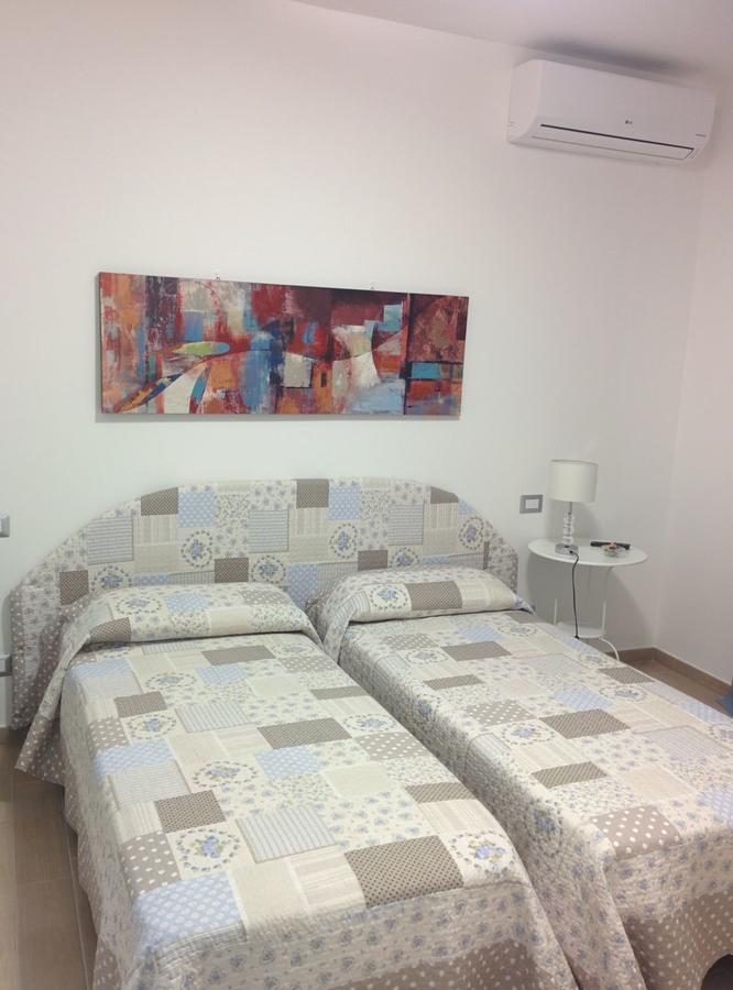 Marinella Guest House Cornale Bagian luar foto